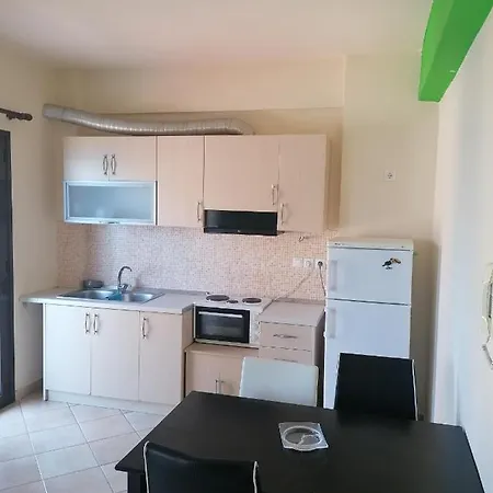 Alexis Apartments Pylos Exterior photo