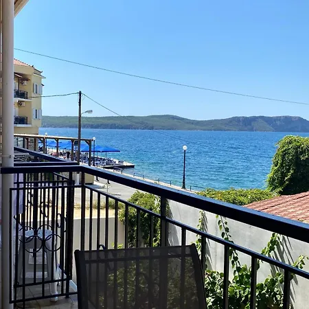 Alexis Apartments Pylos Exterior photo