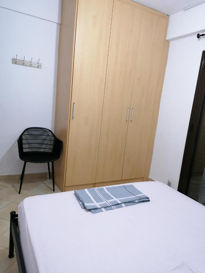 Alexis Apartment